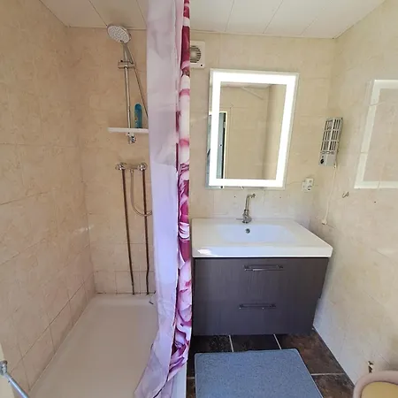 Gerendaház Uit De Kunst Appel Bingelrade