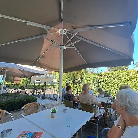 Uit De Kunst Appel * Bingelrade